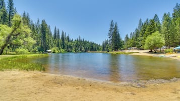 Rumah (4 Bedrooms) | Interior