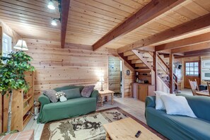 House (4 Bedrooms) | Interior - 3 Mi to Calaveras Big Trees: Group-ready Mtn Cabin (Arnold)