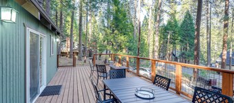 ~ 3 ไมล์ถึงคาลาเวราส บิ๊กทรีส์: เคบินบนภูเขาสำหรับกลุ่ม