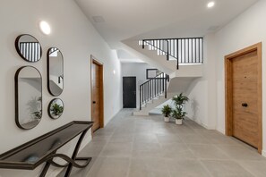 Interior - Holiday Home 'Finca Los Tilos Moya' with Wi-Fi (Moya)