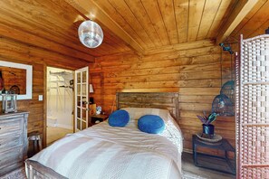 House (1 Bedroom) | Interior - Relaxing Retreat w/ Deck, 1 Mi to Lake Arrowhead! (Cedar Glen)