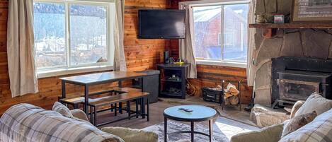 House (3 Bedrooms) | Front of property