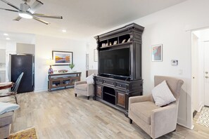 House (4 Bedrooms) | Interior - 4BR Scenic Dog-friendly Home w/ Large Yard (Kanab)