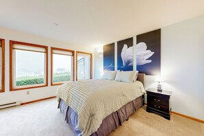 House (4 Bedrooms) | Interior - 4BR Oceanfront Oasis w/ Patio, Views & Games (Crescent City)