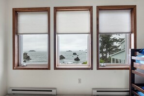 House (4 Bedrooms) | Interior - 4BR Oceanfront Oasis w/ Patio, Views & Games (Crescent City)