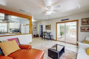 House (3 Bedrooms) | Interior - 3 Mi to Ocala Square! Family Getaway w/ Pool (Ocala)
