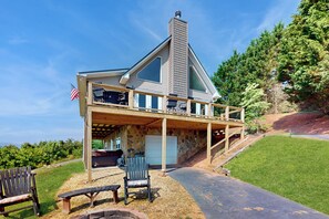 House (3 Bedrooms) | Interior - 3BR Home w/ Mountain/lake Views & Hot Tub (Hayesville)