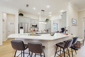 House (3 Bedrooms) | Interior - Pool & Outdoor Bar! Spacious Getaway in Sachse (Sachse)