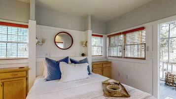 House (1 Bedroom) | Interior