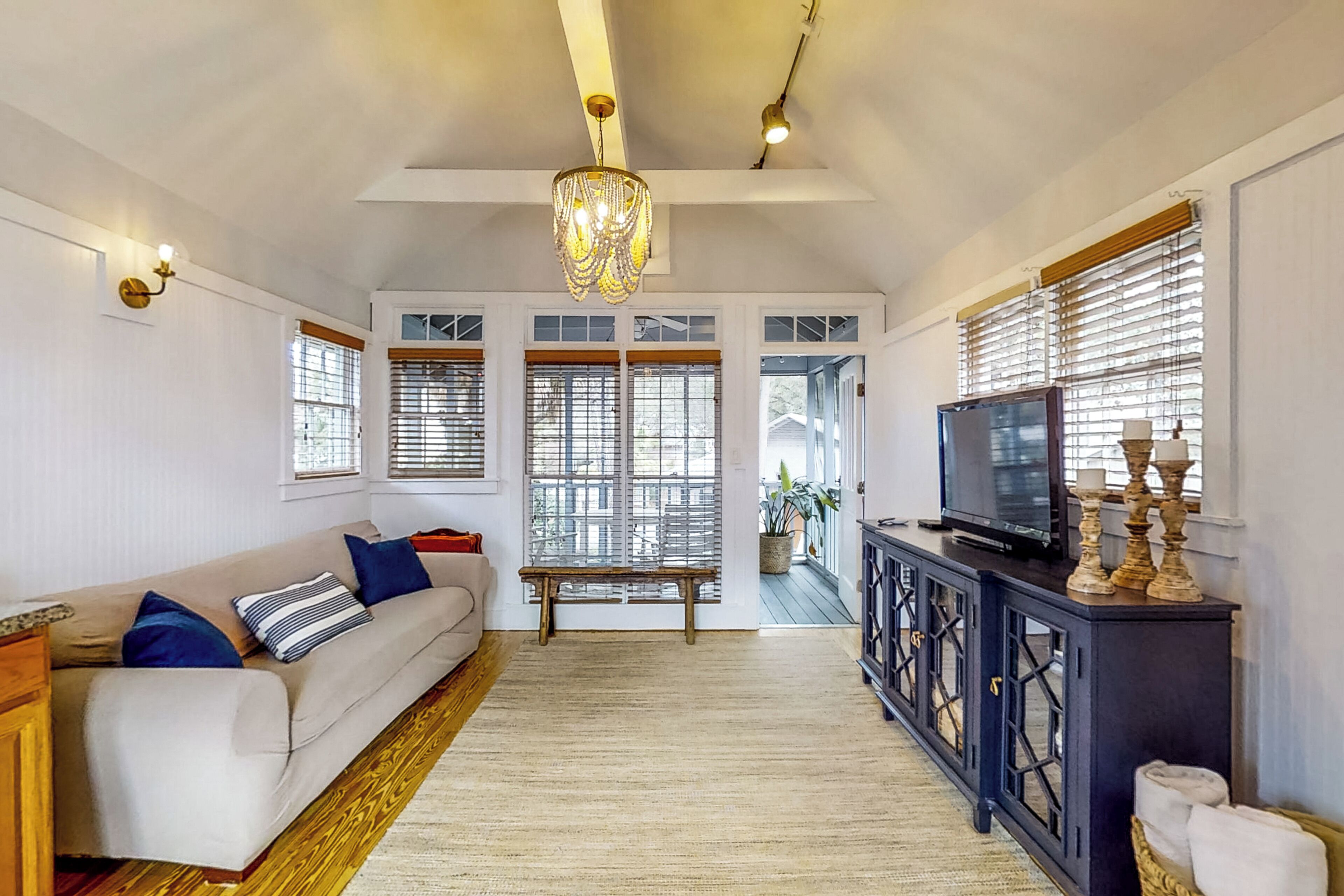 House (1 Bedroom) | Interior