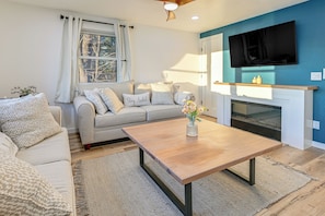 House (3 Bedrooms) | Interior - Riverfront Reset! Dells Cabin w/ Kayaks & Deck (Wisconsin Dells)