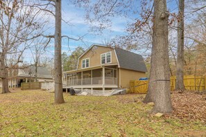 House (3 Bedrooms) | Interior - Quiet & Stylish Waterfront Gem w/ Dock in Eatonton (Eatonton)