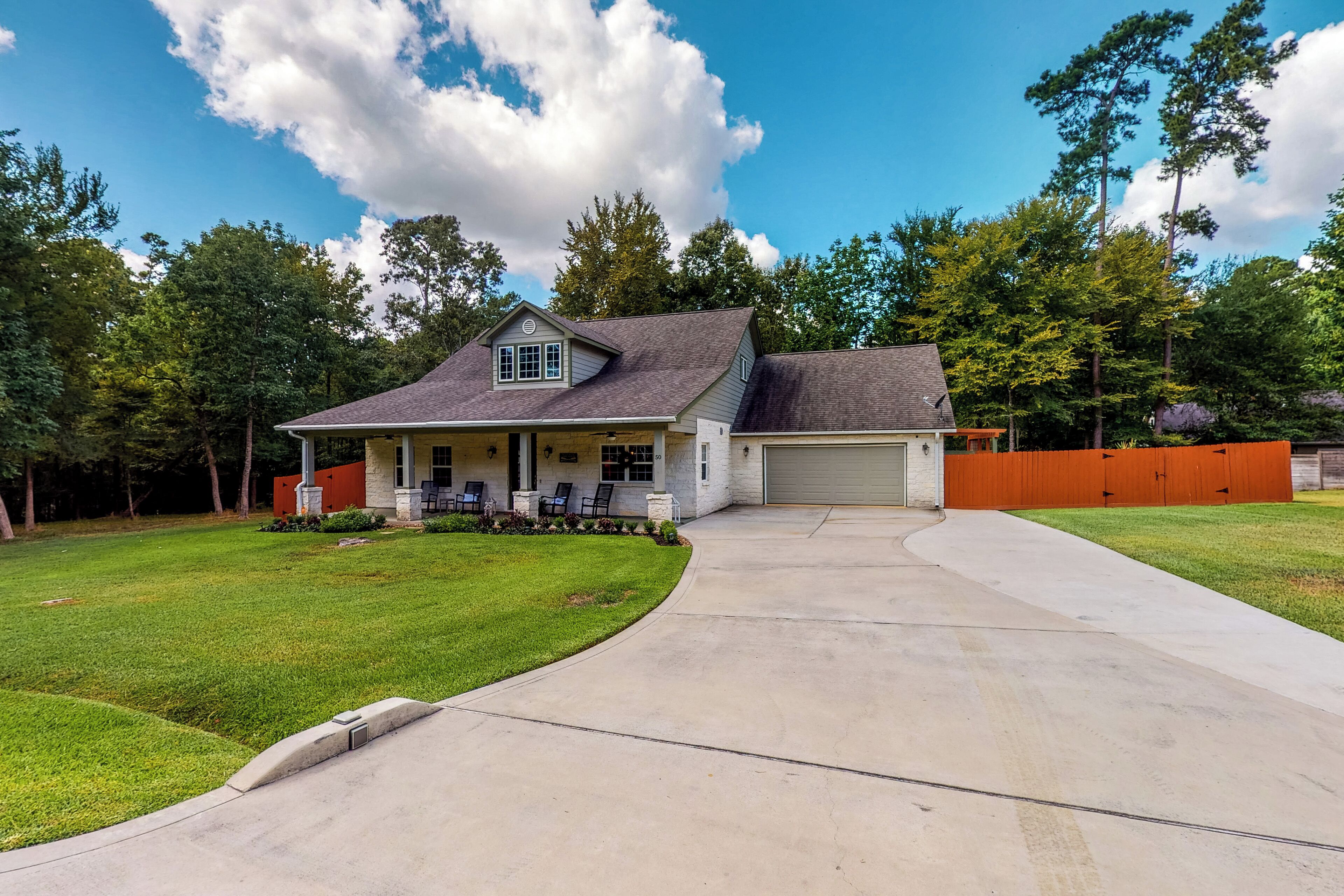 House (3 Bedrooms) | Front of property
