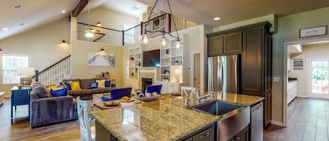 House (3 Bedrooms) | Interior