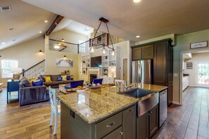 House (3 Bedrooms) | Interior - Cape Royale 3BR Estate by Lake Livingston (Coldspring)