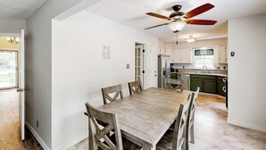 Hus (3 Bedrooms) | Innvendig