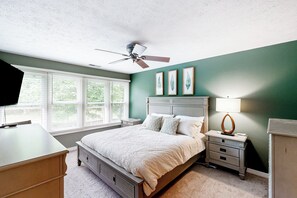 Interior - 'heart Pond Resort' Home in Carmel-westfield Area (Carmel)