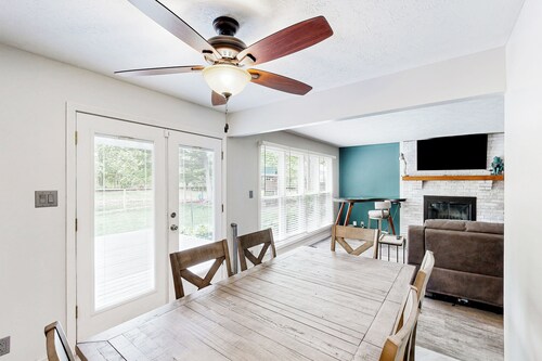 Heart-shaped Pond! Carmel-westfield Area Home