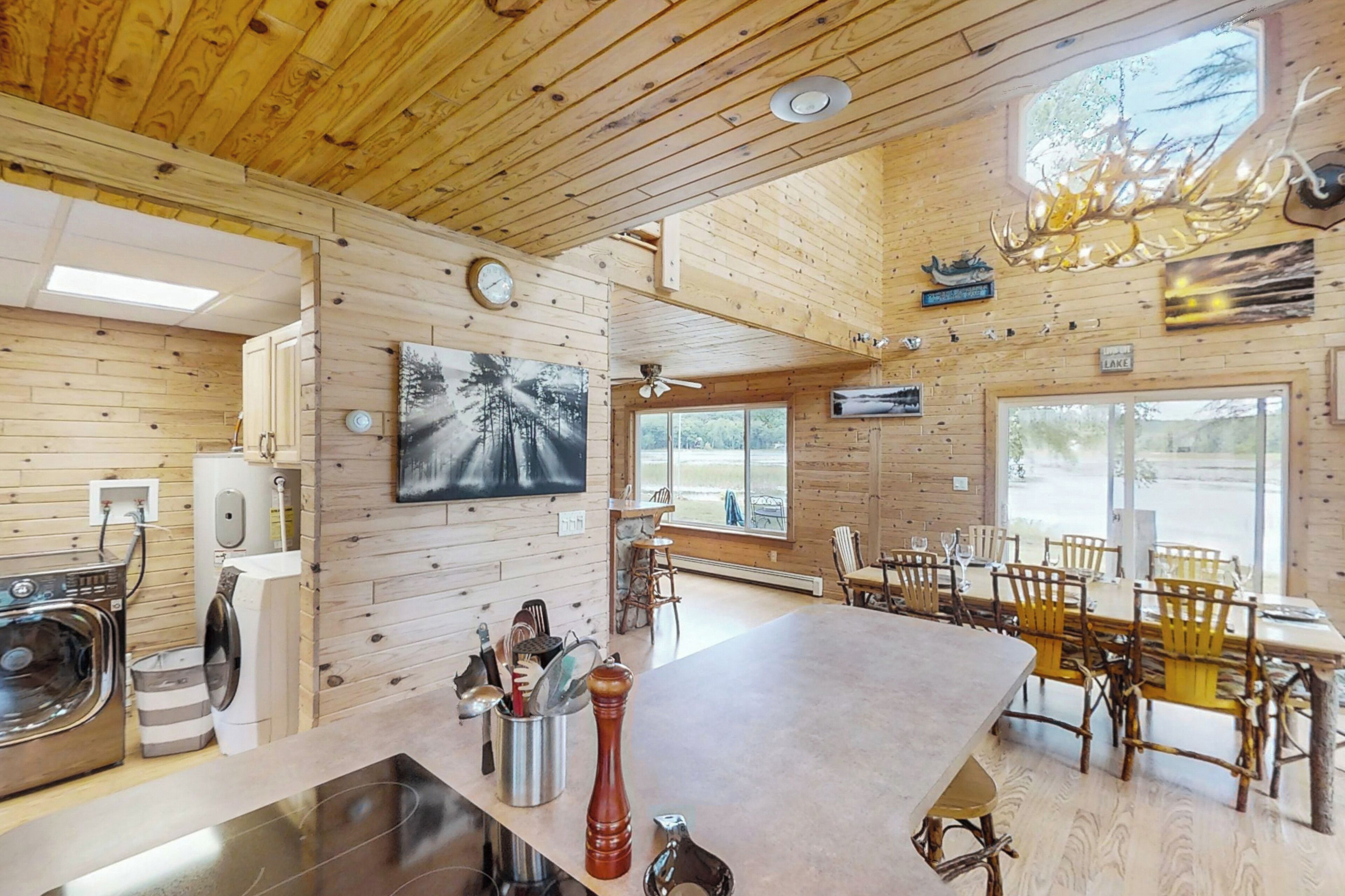 Rumah (5 Bedrooms) | Interior