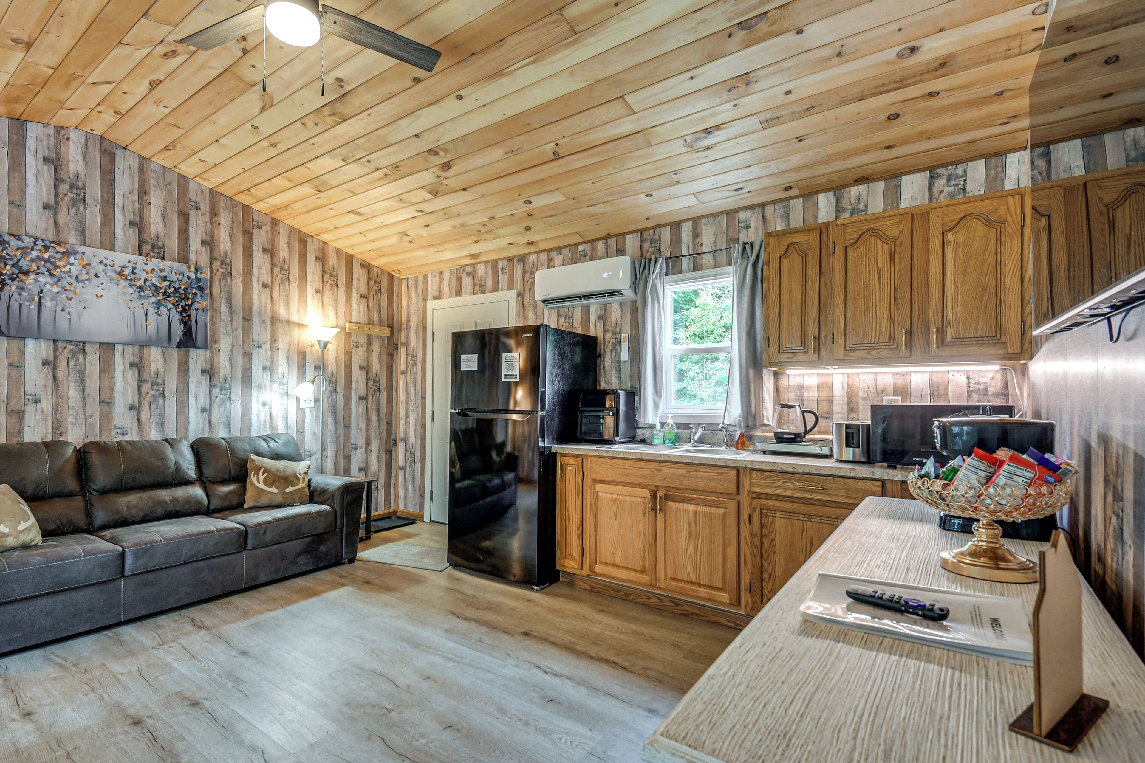 House (2 Bedrooms) | Interior
