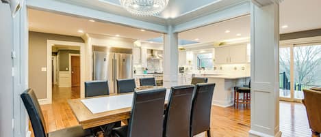 單棟房屋 (5 Bedrooms) | 內部