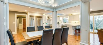 Great for Groups: Home 3 Mi to Dtwn Springfield!