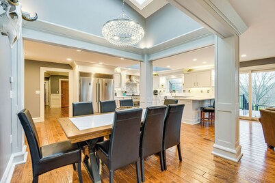 Great for Groups: Home 3 Mi to Dtwn Springfield!