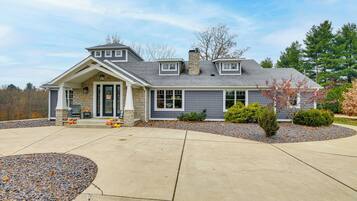 Nhà (5 Bedrooms) | Mặt tiền nơi lưu trú