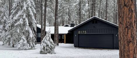 House (3 Bedrooms) | Front of property