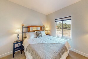 Interior - 5 BR Home w/ Fireplace, Grill & Mountain Views (Rye)