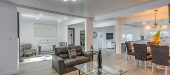 3BR Charming Retreat W & Deck & Wifi