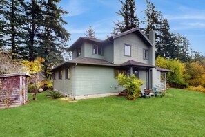 Interior - 2 BR Home Surrounded by Tranquility (Lummi Island)