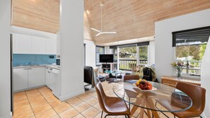 Interior - Cora Lynn 14, Steps from the beach and vibrant local lifestyle, perfect base for a refresh (Lorne)