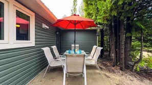 تناول الطعام بالخارج