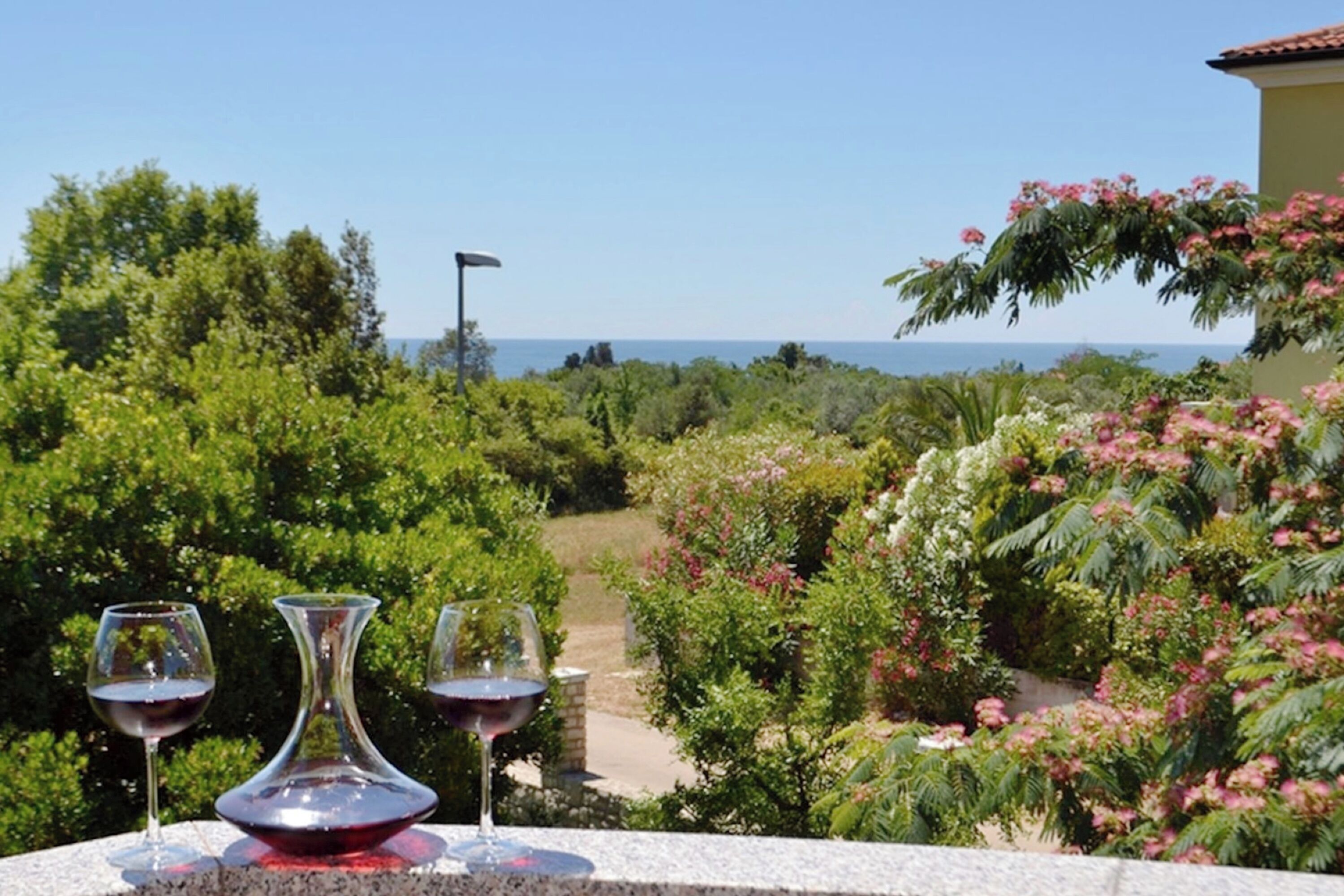 Apartment, 1 Bedroom, Balcony, Garden View | Property grounds