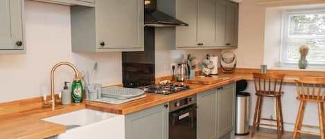 Dụng cụ nấu nướng/bát dĩa/dao nĩa