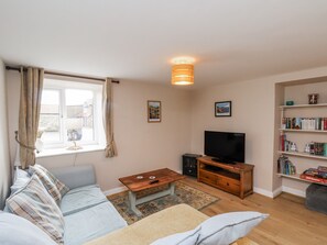 Living area - Starlight Cottage (Scarborough)