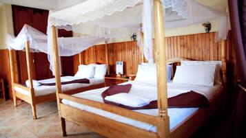 Chambre Double Deluxe | Rideaux occultants, fer et planche Ă repasser, Wi-Fi gratuit