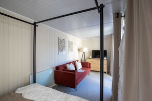 4 Schlafzimmer, individuell dekoriert, individuell eingerichtet