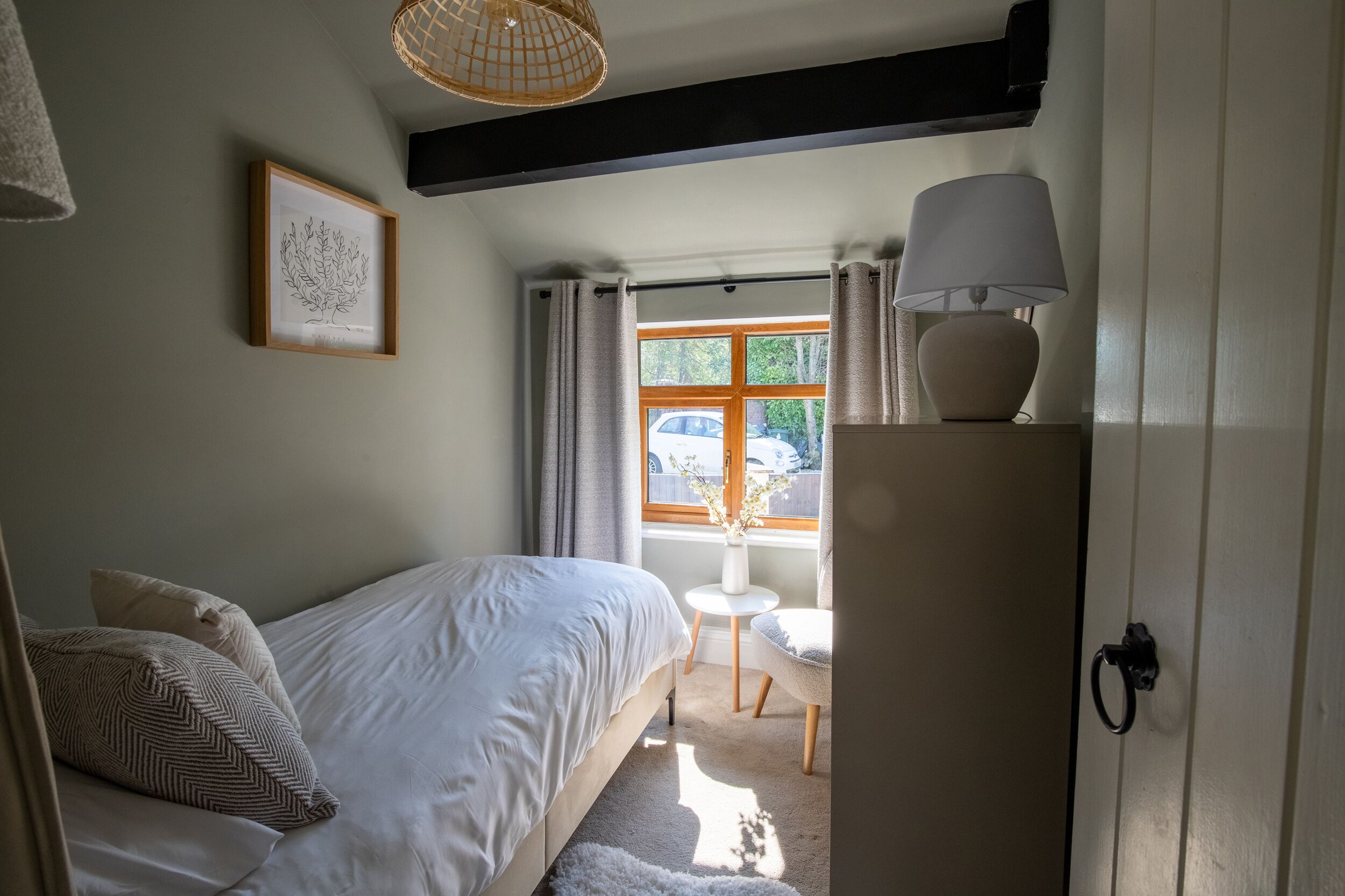 4 bedrooms, individually decorated, individually furnished, free WiFi