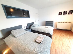 Internet, bed sheets - Practical Work-Ready Apartment with All Essentials near Antwerp. (Antwerpen)