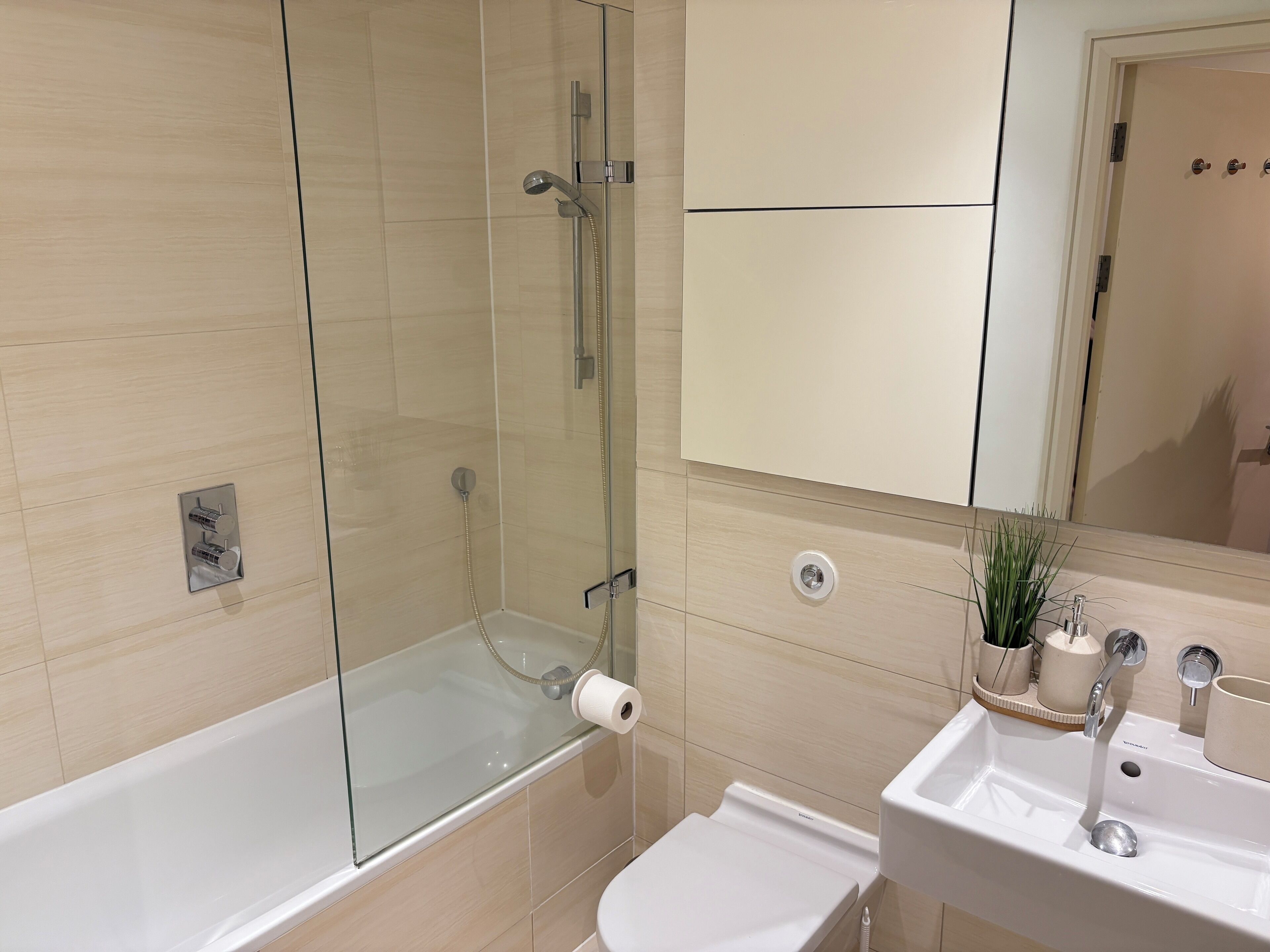 Håndklær, såpe og toalettpapir