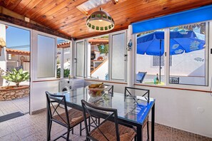 تناول الطعام