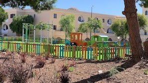 Children’s area - Holiday Home 'Shellls Apartment' with Shared Terrace, Wi-Fi and Air Conditioning (Carvoeiro)