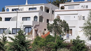 Exterior - Holiday Home 'Shellls Apartment' with Shared Terrace, Wi-Fi and Air Conditioning (Carvoeiro)