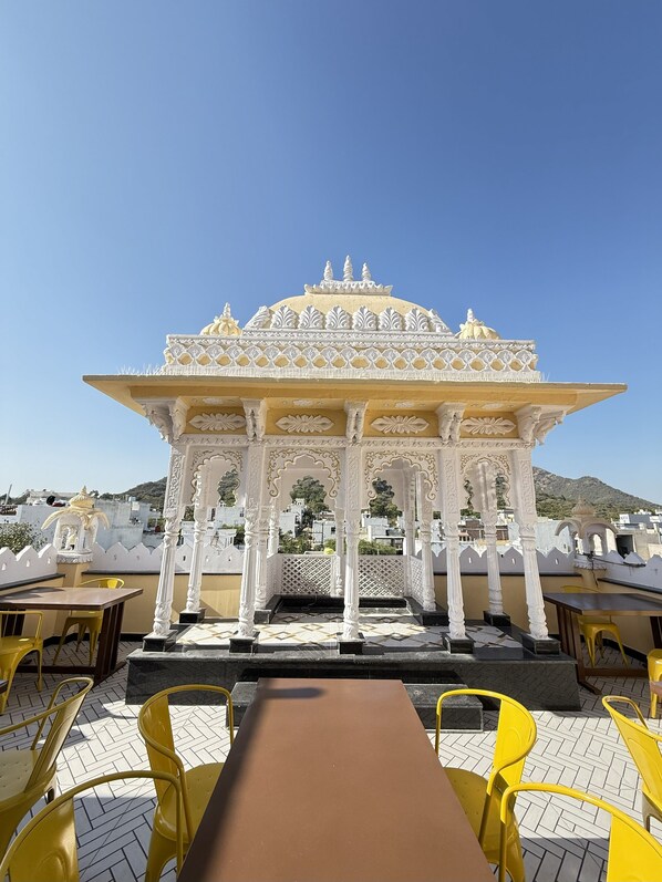 Family Quadruple Room, Balcony, Mountain View | Restaurant - Windora Udaipur (Udaipur)