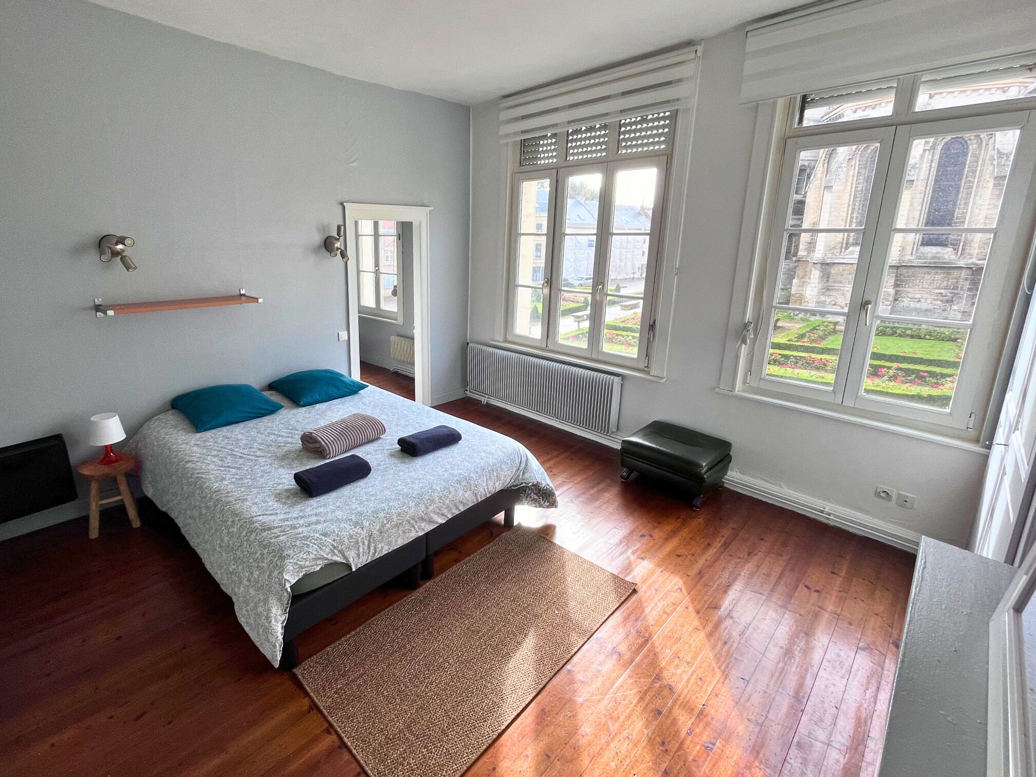 Huis, 5 slaapkamers, keuken, uitzicht op de stad | Verduisterende gordijnen, een strijkplank/strijkijzer, gratis wifi