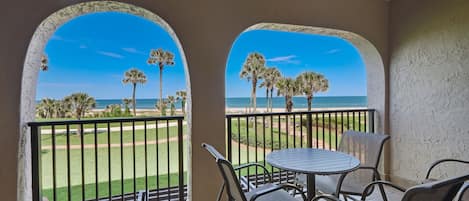 Condo, 2 Bedrooms | Outdoor dining