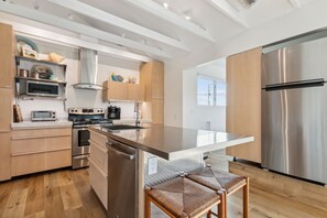House, 5 Bedrooms | Private kitchen | Fridge, oven, coffee/tea maker, toaster - Blueberry Dunes Beach Cottage - Pet Friendly - Pool (Fernandina Beach)