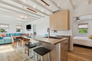 House, 5 Bedrooms | Interior - Blueberry Dunes Beach Cottage - Pet Friendly - Pool (Fernandina Beach)